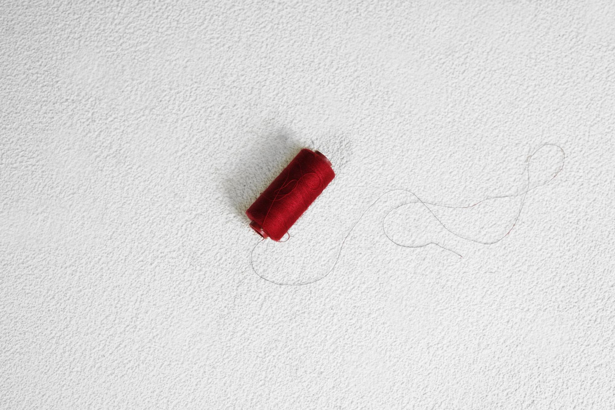 Campione di texture ricamata con filato lucido